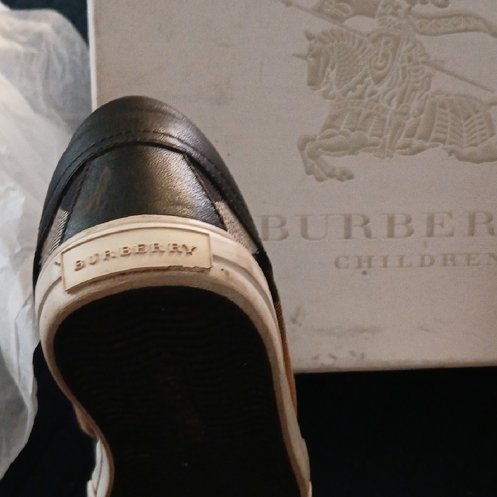 Burberry Kids Leather and Check Velcro Sneakers in Black and Tan - Picture 6 of 11